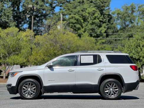 Used 2017 GMC Acadia SLT w/ LPO, Floor Liner Package AWD/4WD image 8
