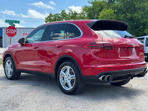 Used 2017 Porsche Cayenne S AWD/4WD image 4