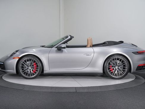 Used 2023 Porsche 911 Carrera 4S image 5