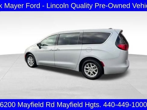 Used 2024 Chrysler Voyager LX image 31