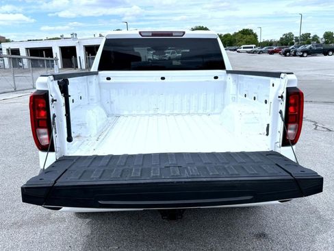 Certified 2022 GMC Sierra 1500 Elevation w/ LPO, Elevation Black Package AWD/4WD image 21