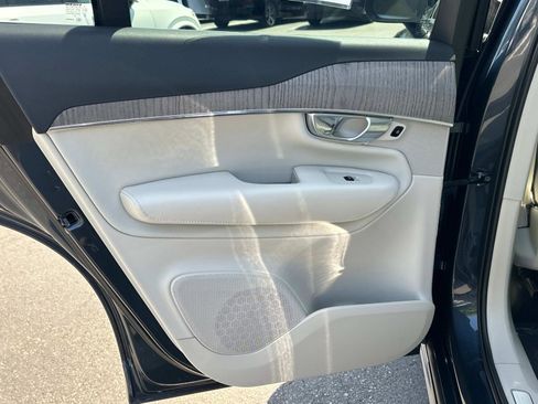 Certified 2023 Volvo XC90 T8 Plus w/ Protection Package Premier image 20