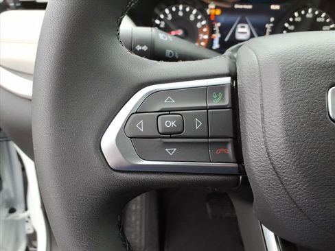 New 2026 Jeep Compass Limited image 19