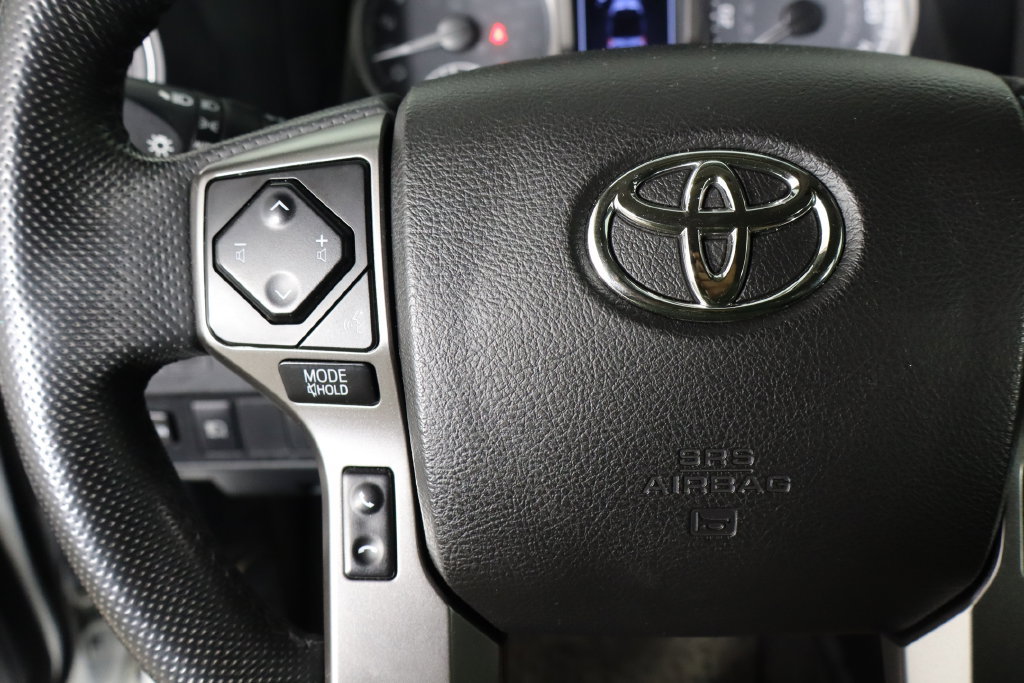 Used 2023 Toyota Tacoma SR5 AWD/4WD image 8