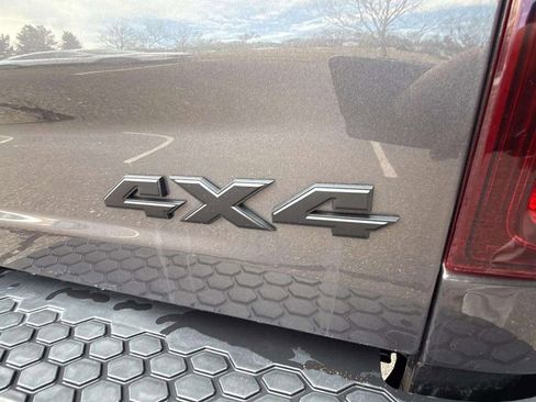 Used 2018 RAM 1500 Rebel image 17