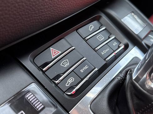 Used 2016 Porsche Macan S w/ Premium Package Plus AWD/4WD image 43