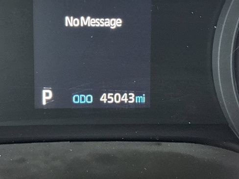 Used 2024 Toyota Sienna XLE FWD image 29