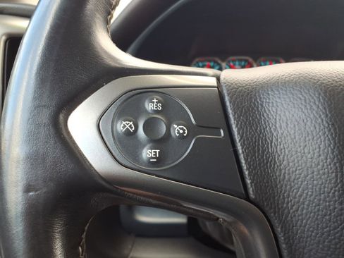 Used 2019 Chevrolet Silverado 1500 LT AWD/4WD image 16