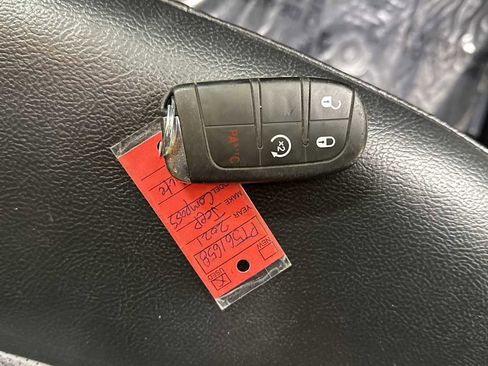 Used 2021 Jeep Compass Latitude image 31