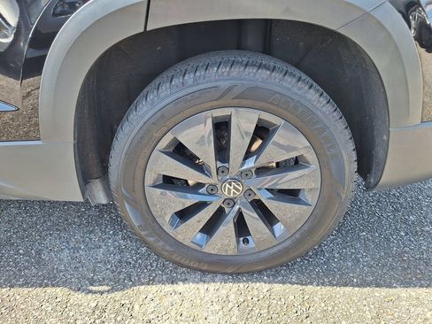 Used 2024 Volkswagen Taos S w/ MDO Package FWD image 22