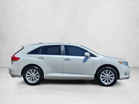 Used 2011 Toyota Venza w/ Convenience Pkg FWD image 9