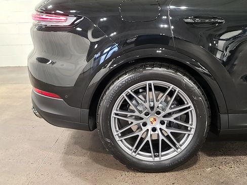 New 2026 Porsche Cayenne image 36