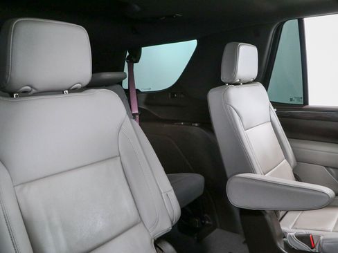 Used 2024 Chevrolet Tahoe LT w/ LT Signature Package RWD image 32
