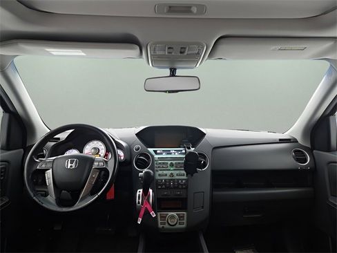 Used 2010 Honda Pilot Touring image 10