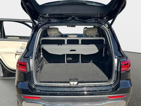 Used 2025 Mercedes-Benz GLB 250 image 11