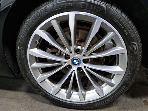 Used 2023 BMW 530e xDrive w/ Premium Package AWD/4WD image 34