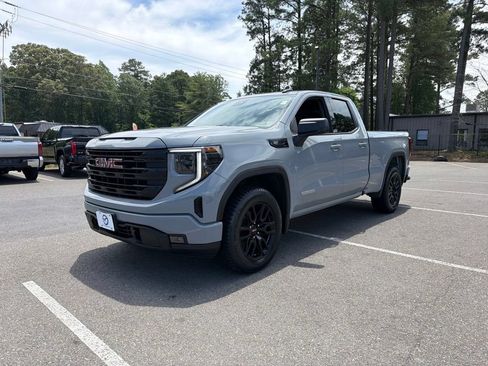 Used 2024 GMC Sierra 1500 Elevation AWD/4WD image 2