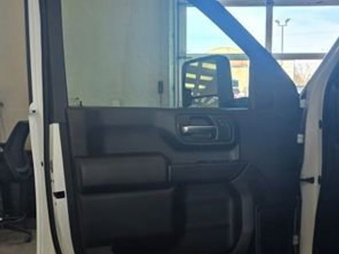 New 2026 Chevrolet Silverado 2500 Custom w/ Snow Plow Prep/Camper Package image 11