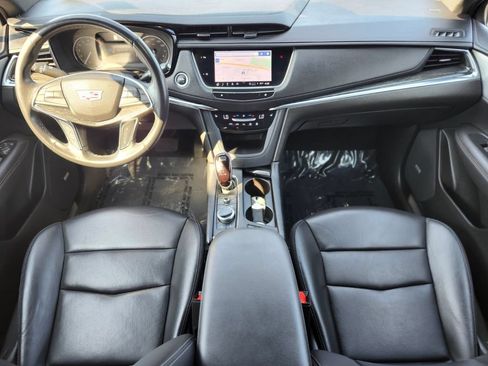 Used 2023 Cadillac XT5 Premium Luxury w/ LPO, Floor Liner Package AWD/4WD image 10