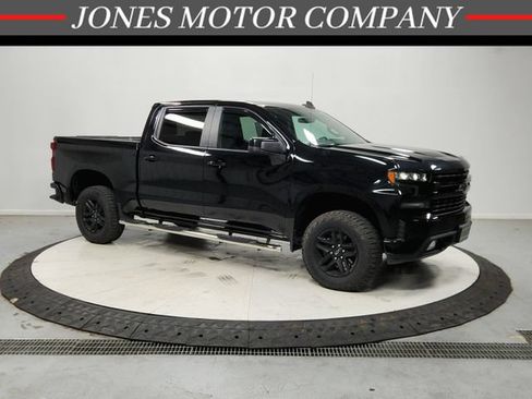 Used 2020 Chevrolet Silverado 1500 LT Trail Boss w/ Convenience Package AWD/4WD image 1