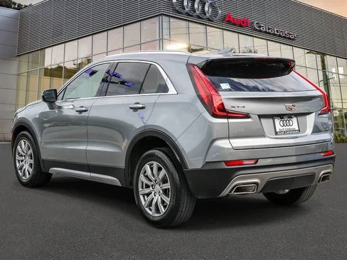 Used 2023 Cadillac XT4 Premium Luxury image 2