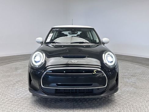 Certified 2024 MINI Cooper SE image 30