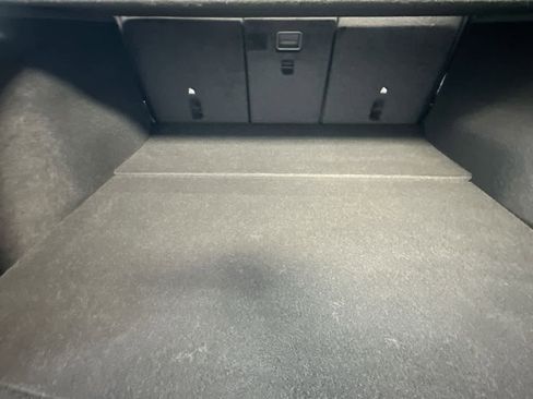 Used 2026 Tesla Model Y AWD image 25