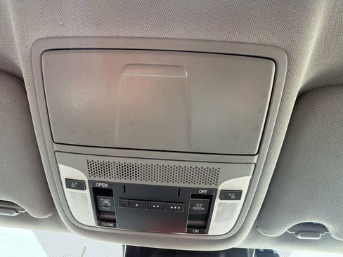 Used 2020 Acura MDX SH-AWD image 41