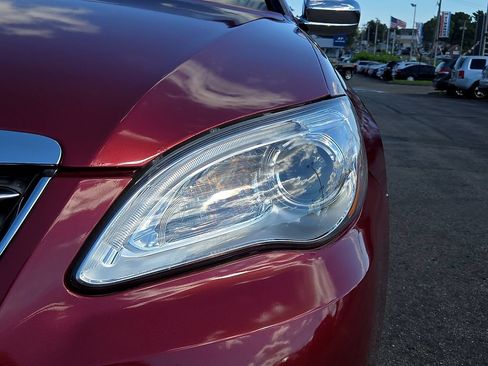 Used 2011 Chrysler 200 Limited FWD image 13