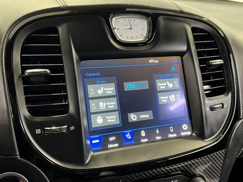 Certified 2023 Chrysler 300 C image 36