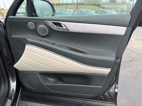 New 2026 Genesis GV80 2.5T Advanced image 14