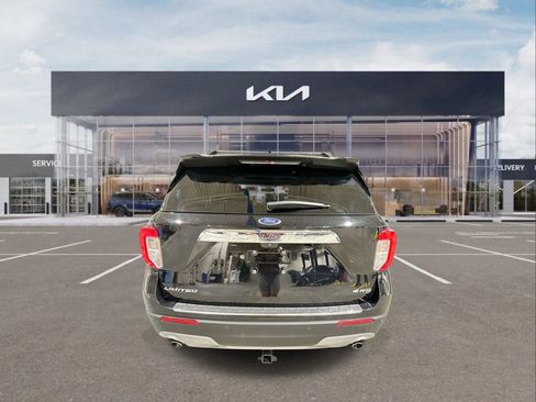 Used 2021 Ford Explorer Limited w/ Equipment Group 301A image 7