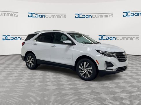 Used 2023 Chevrolet Equinox Premier AWD/4WD image 2