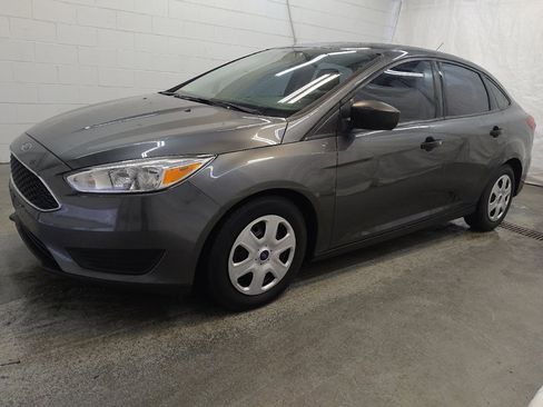 Used 2017 Ford Focus S FWD image 2