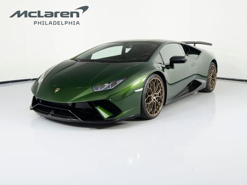 Used 2018 Lamborghini Huracan Performante image 1
