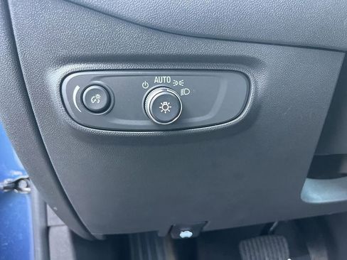 Used 2024 Chevrolet Equinox LS w/ LS Convenience Package image 26