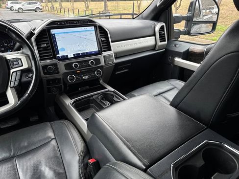 Used 2022 Ford F350 Lariat w/ Tremor Off-Road Package image 26