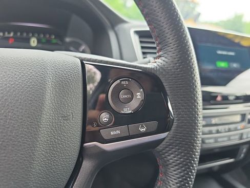 Used 2024 Honda Passport Black Edition image 24