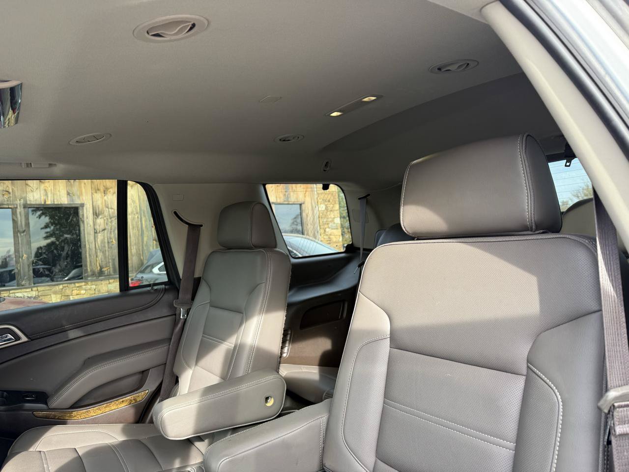 Used 2017 GMC Yukon Denali w/ Open Road Package AWD/4WD image 8