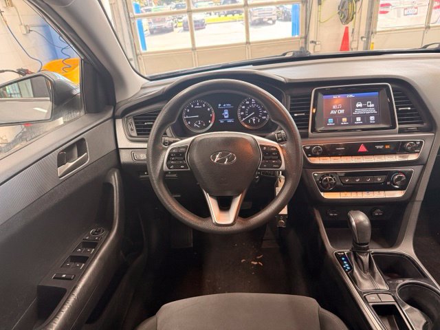 Used 2019 Hyundai Sonata SE FWD image 13