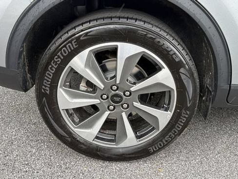 Certified 2024 Ford Escape Platinum AWD/4WD image 19