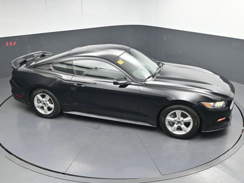 Used 2015 Ford Mustang Coupe image 33