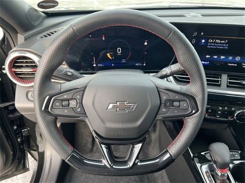 Certified 2024 Chevrolet Trax RS w/ Driver Confidence Package image 11