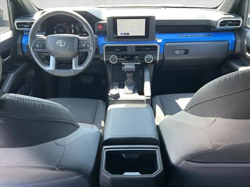 Certified 2025 Toyota Tacoma TRD Off-Road image 19