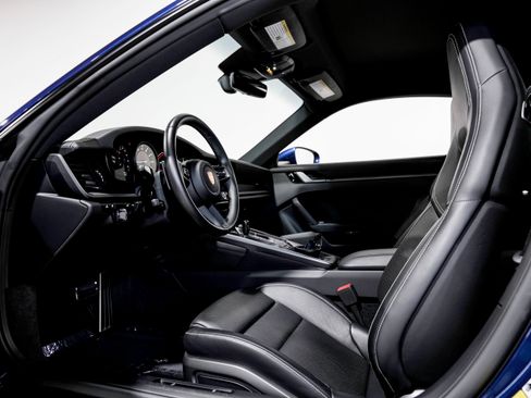 Used 2020 Porsche 911 Carrera S image 21