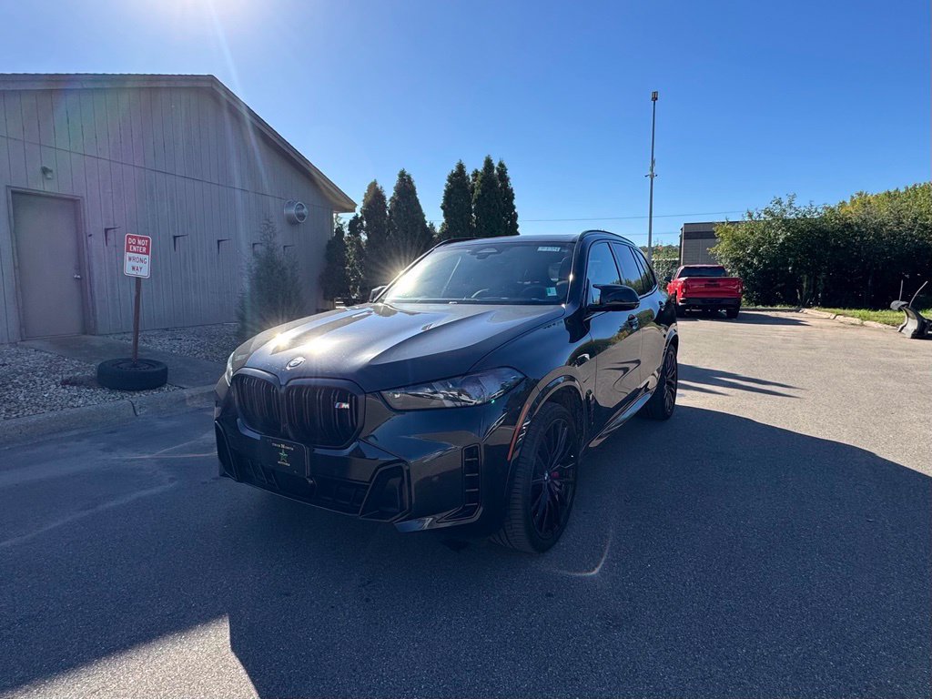 Used 2024 BMW X5 M60i AWD/4WD image 2
