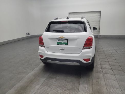 Used 2020 Chevrolet Trax LT w/ LT Convenience Package FWD image 7