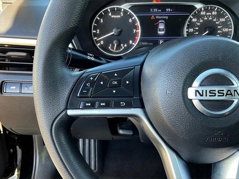 Certified 2022 Nissan Altima 2.5 SV image 18