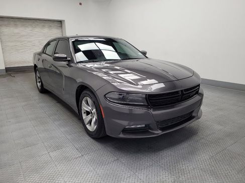Used 2016 Dodge Charger SXT image 13