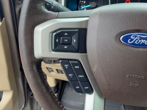 Used 2019 Ford F150 Lariat RWD image 18
